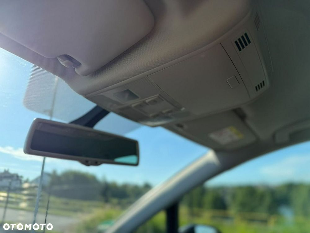 Volkswagen Golf Sportsvan - 29