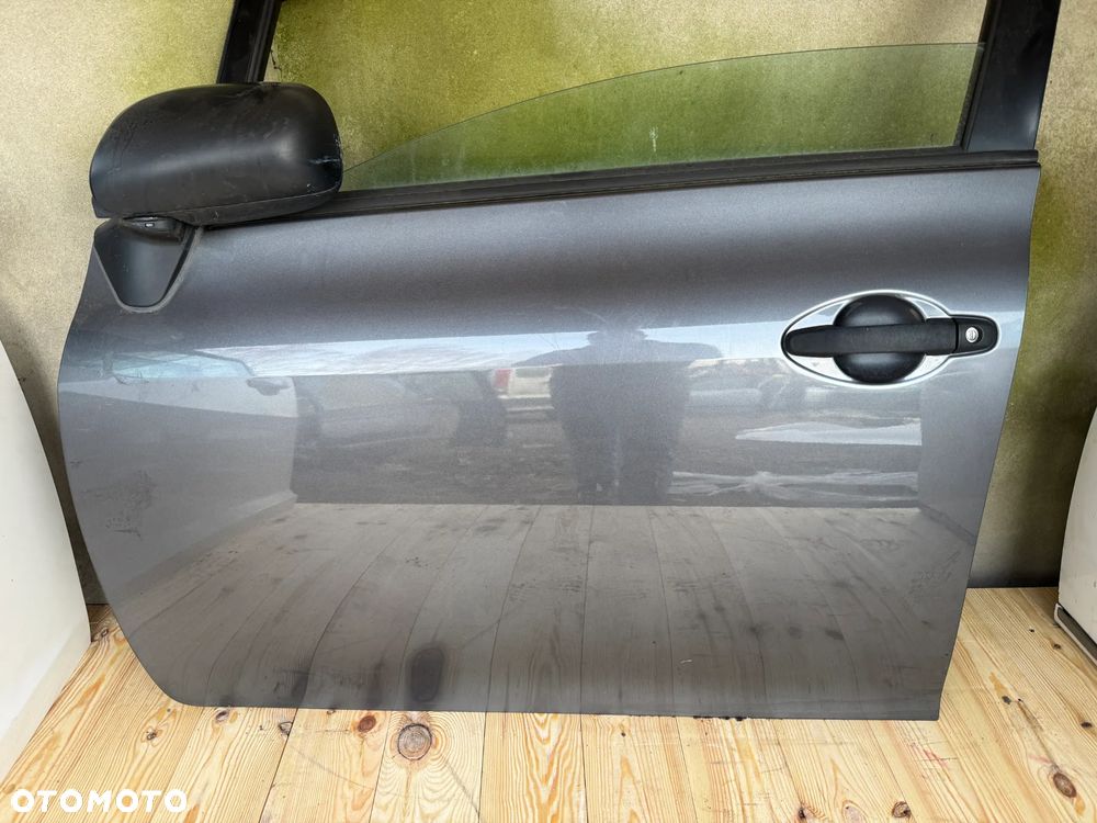 DRZWI LEWY PRZÓD LEWE PRZEDNIE TOYOTA AURIS I - 2