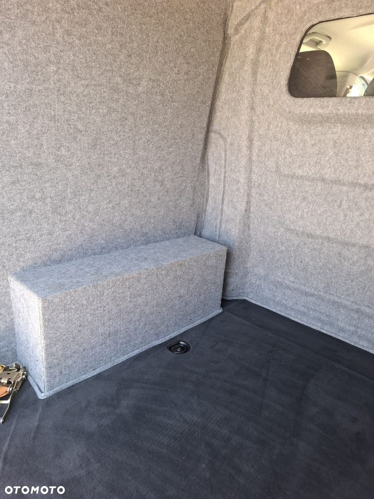 Mercedes-Benz VITO - 29