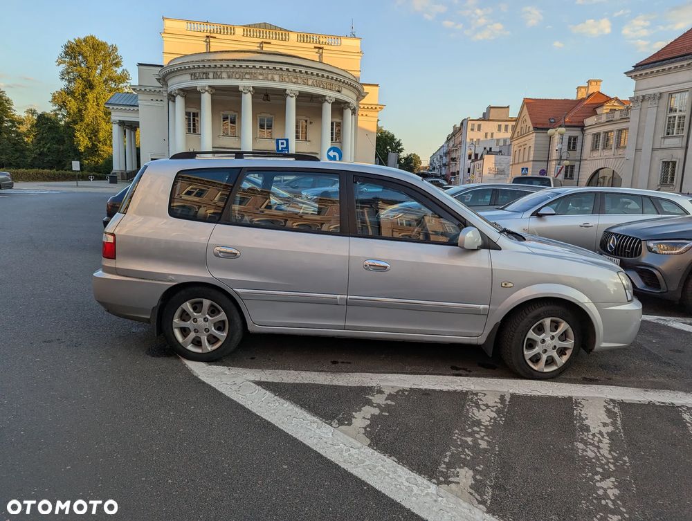 Kia Carens 2.0 EX - 7