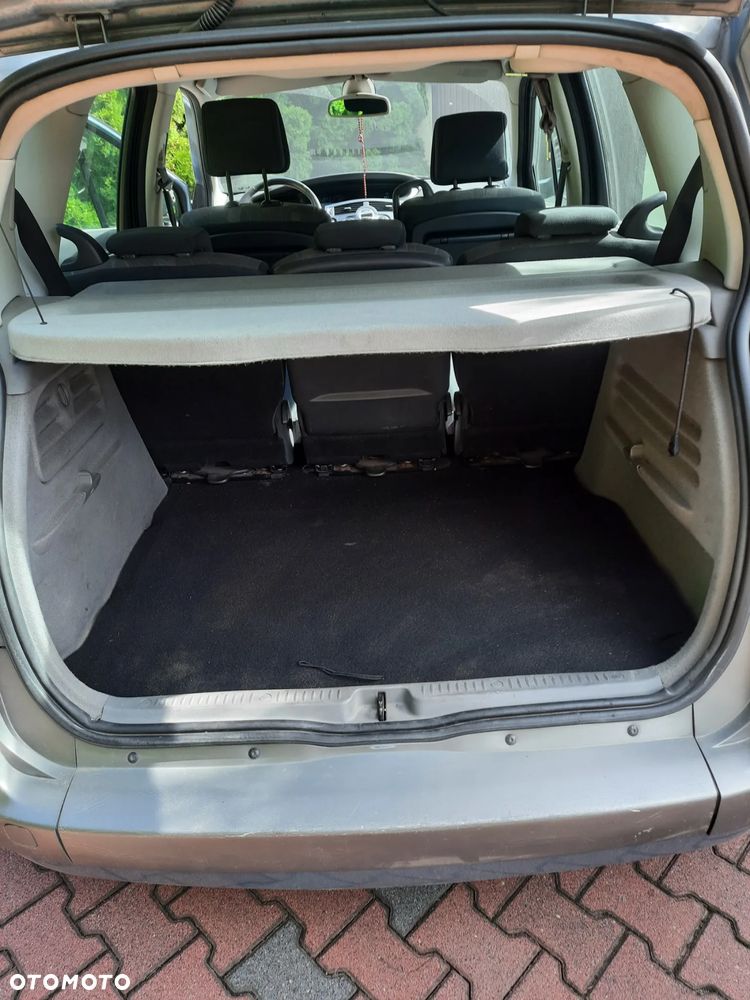 Renault Scenic 1.9 dCi Confort Privilege - 9