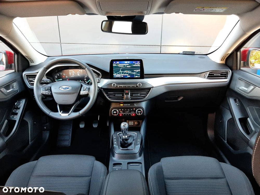 Ford Focus 1.0 EcoBoost Titanium - 11