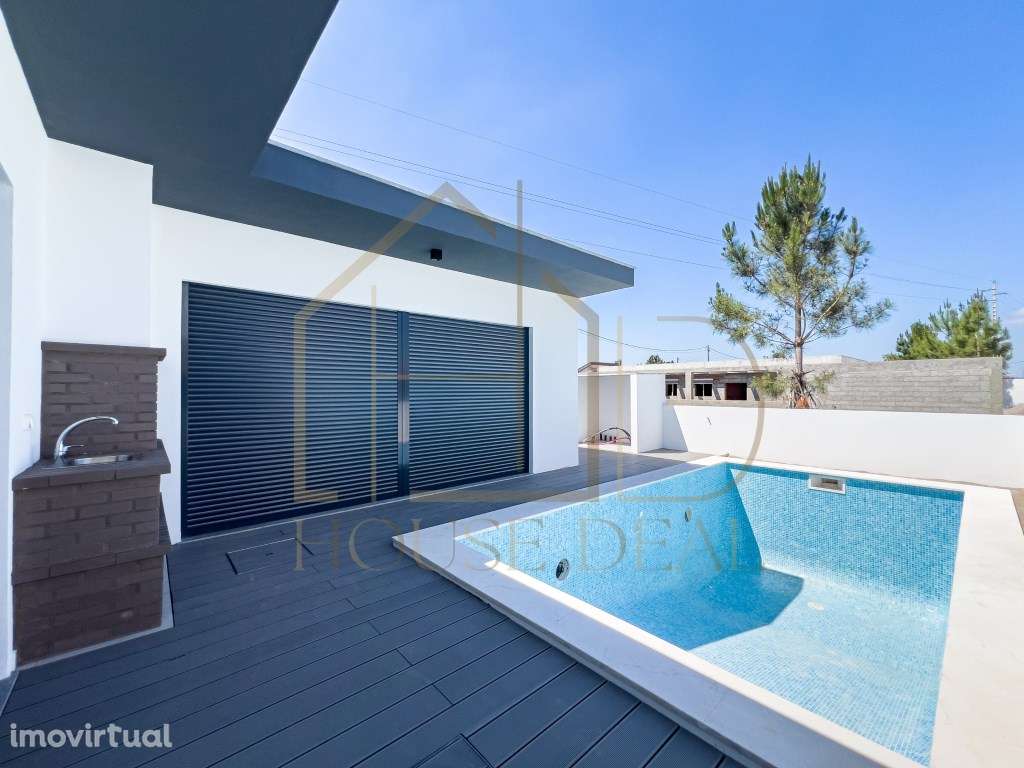 Moradia Térrea T3 +1 com Piscina. Pinhal do General. Fernão Ferro - Grande imagem: 3/41