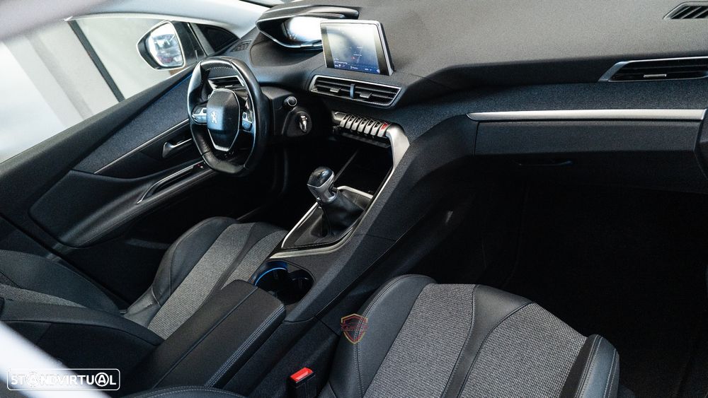 Peugeot 3008 1.5 BlueHDi Allure - 23
