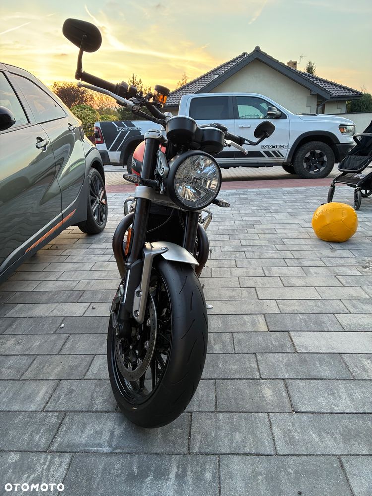Triumph Speed Twin - 5