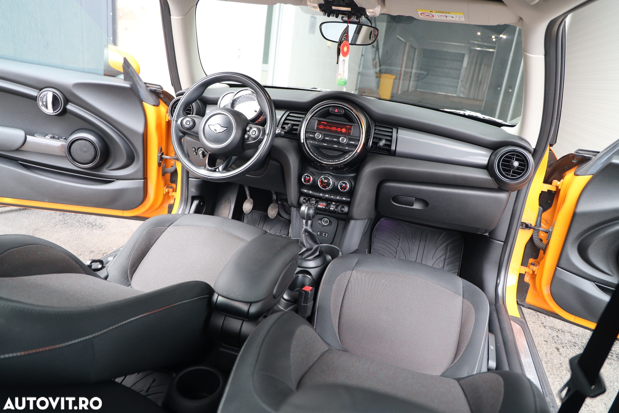 Mini ONE Standard - 16