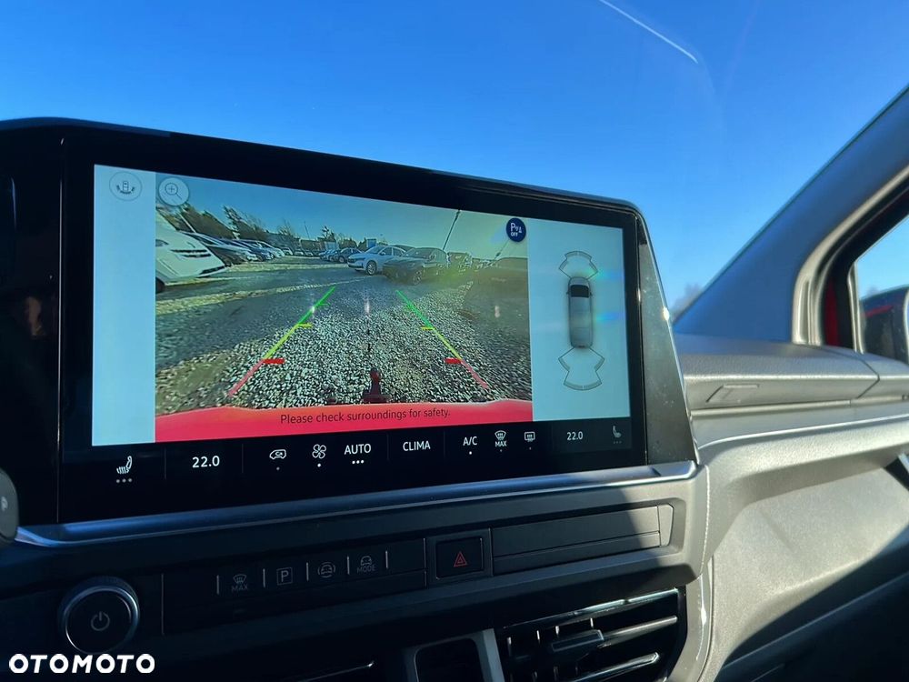 Volkswagen Caravelle - 23