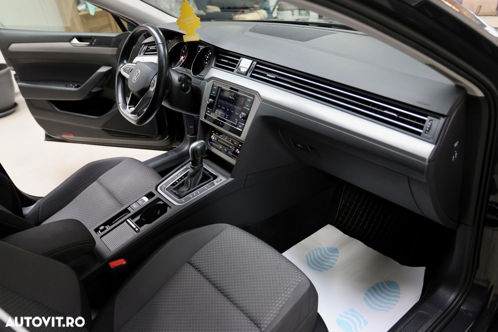 Volkswagen Passat 1.5 TSI ACT DSG Comfortline - 13