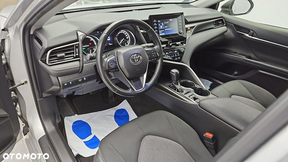Toyota Camry 2.5 Hybrid Comfort CVT - 9