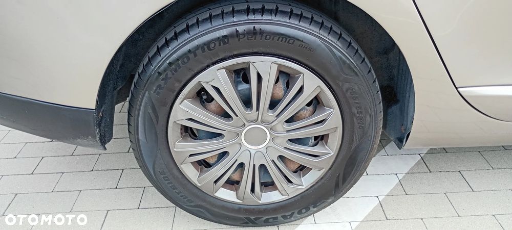 Renault Megane 1.6 16V Dynamique Euro5 - 13