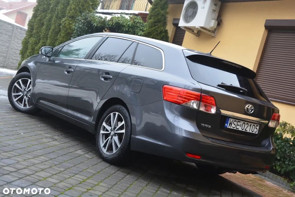 Toyota Avensis Touring Sports 1.8 Business Edition - 18