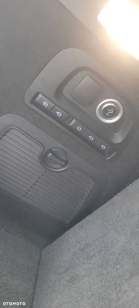 Ford Galaxy 2.0 EcoBlue Titanium - 24