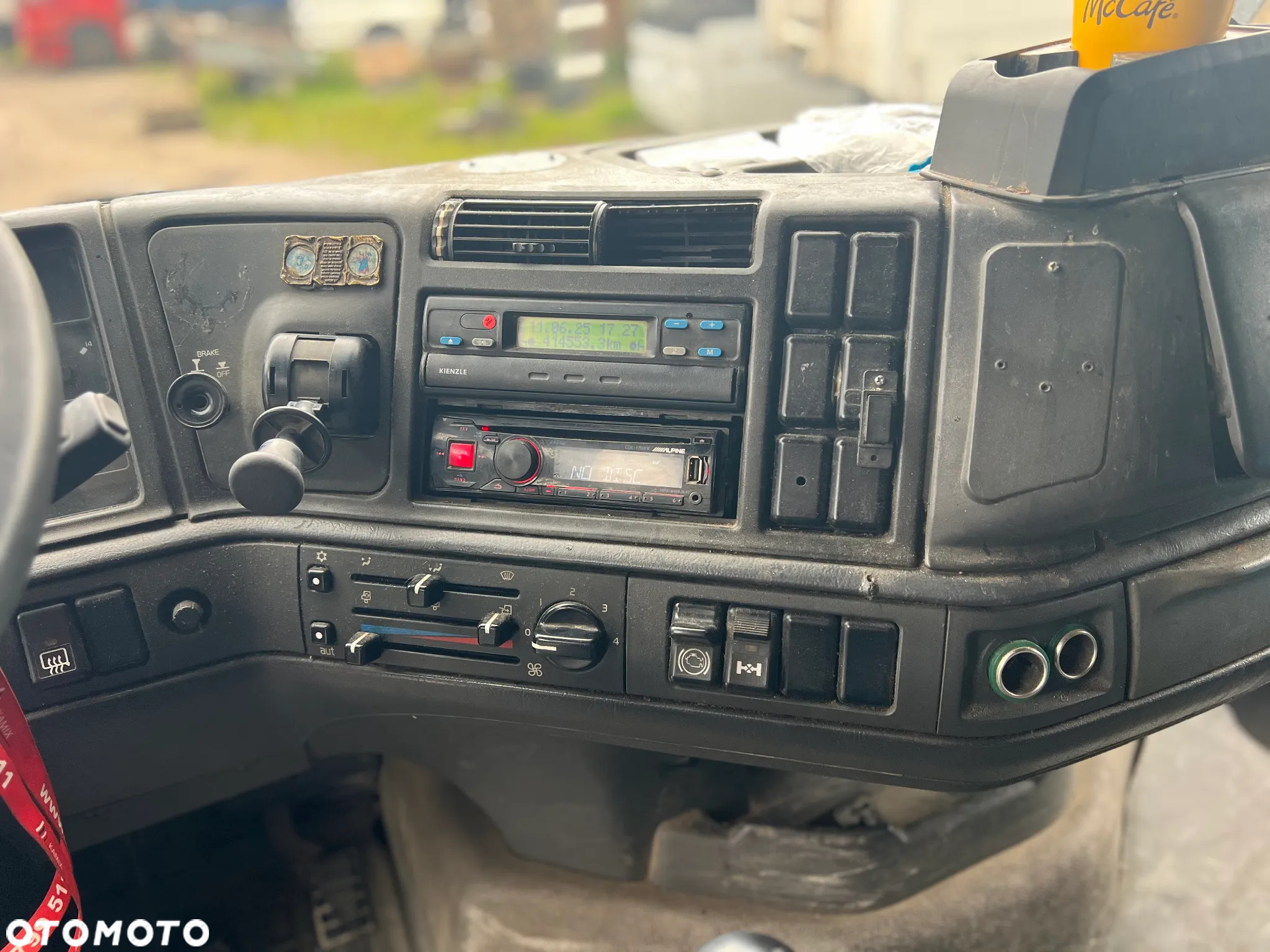 Volvo / AUTOMAT  / KLIMA POSTOJOWA /  2 DUŻE ZBIORNIKI / 2014 ROK !! - 19