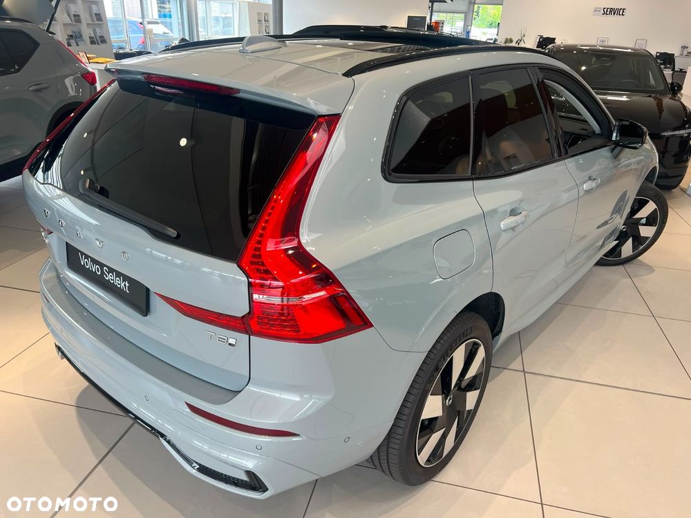 Volvo XC 60 T8 Plug-In Hybrid AWD Ultimate Dark - 13