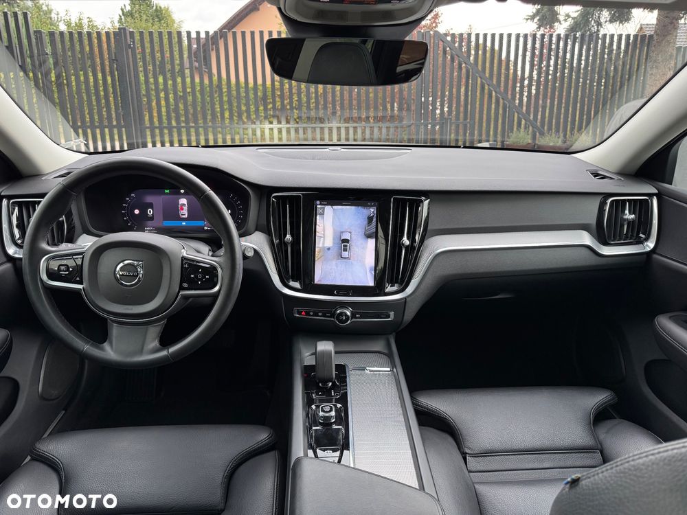Volvo V60 Cross Country Plus B5 B AWD - 18