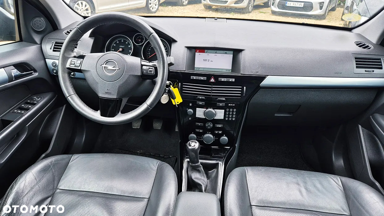 Opel Astra 1.6 Cosmo - 36