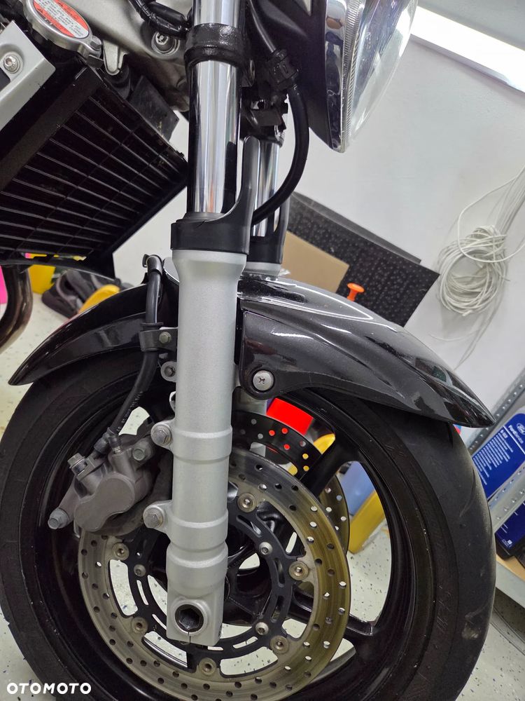 Yamaha FZ6 - 3