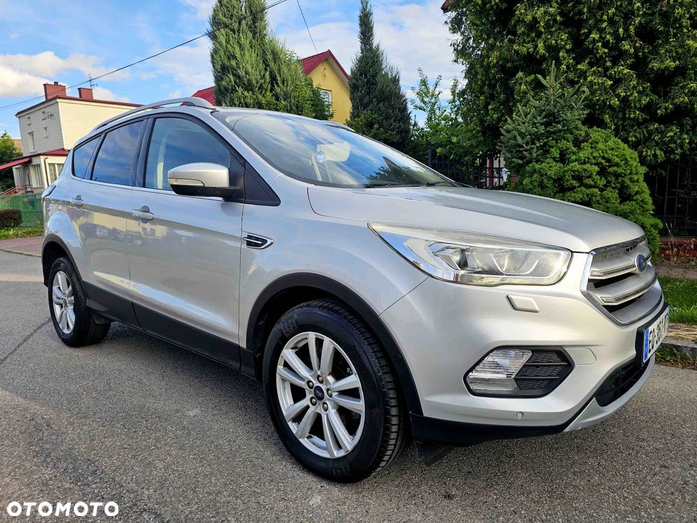 Ford Kuga 2.0 TDCi 2x4 Titanium - 3
