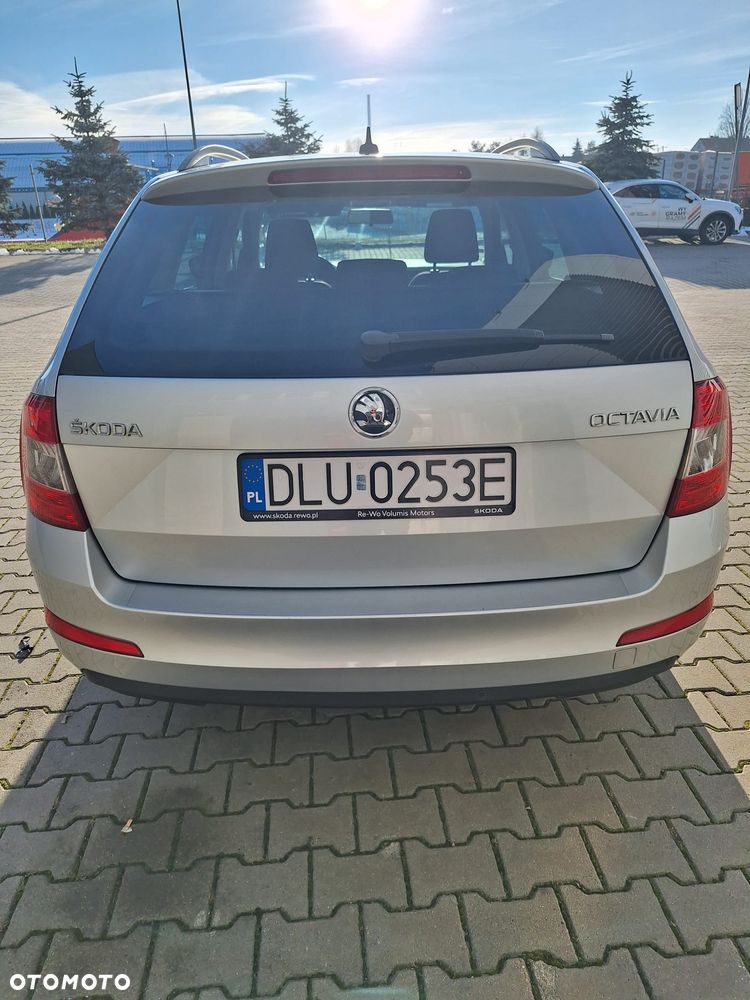 Skoda Octavia 1.6 TDI Edition - 5