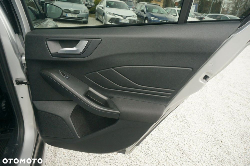 Ford Focus - 30