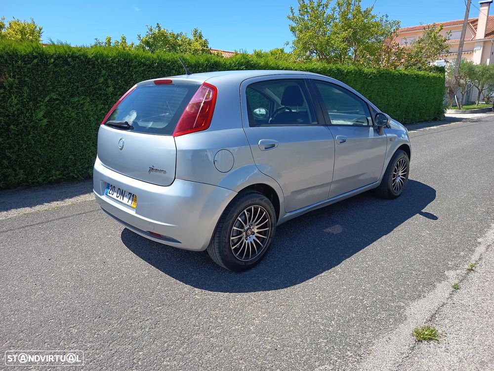 Fiat Grande Punto - 8