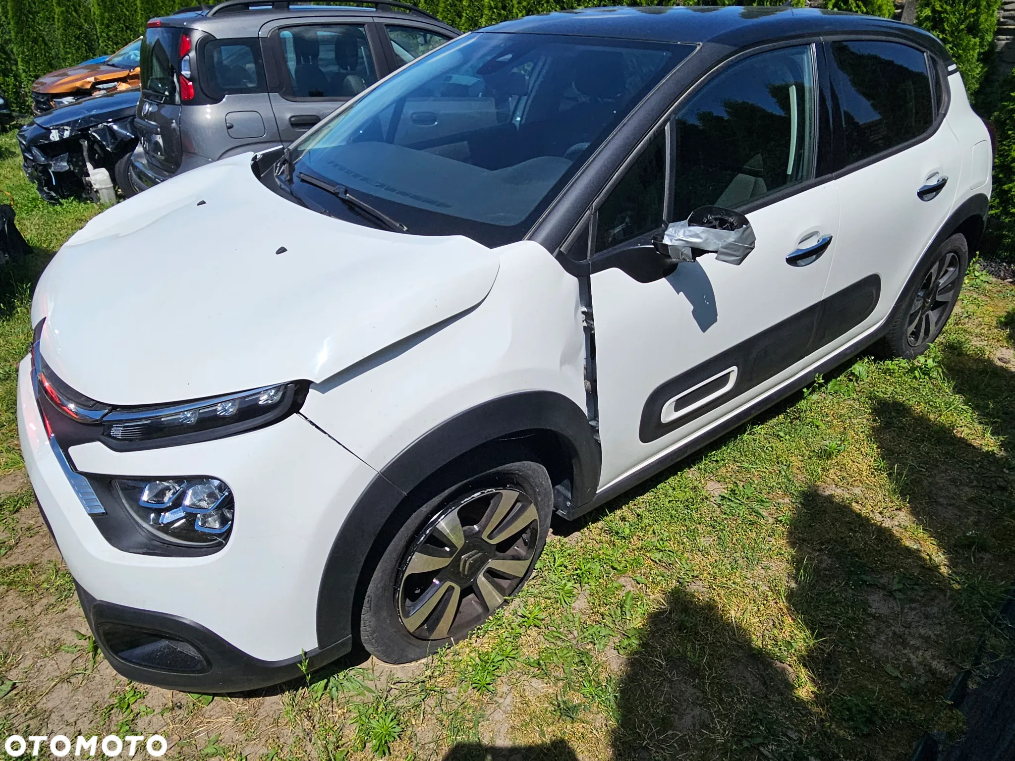 Citroën C3 1.2 PureTech Shine EAT6 - 7