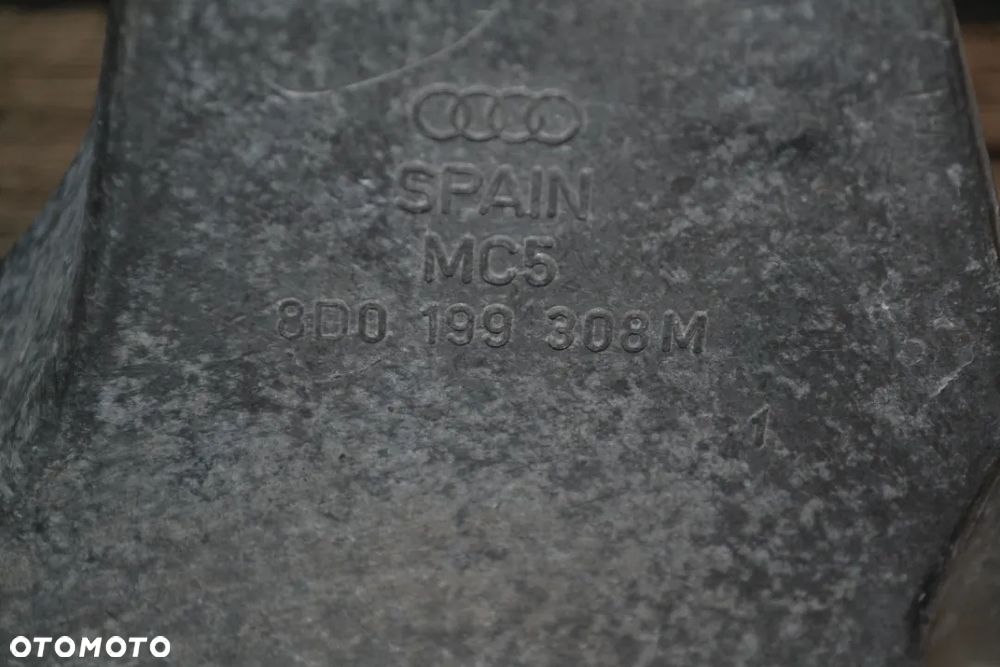 AUDI VW PASSAT B5 ŁAPA WSPORNIK MOCOWANIE SILNIKA 8D0199308M - 3