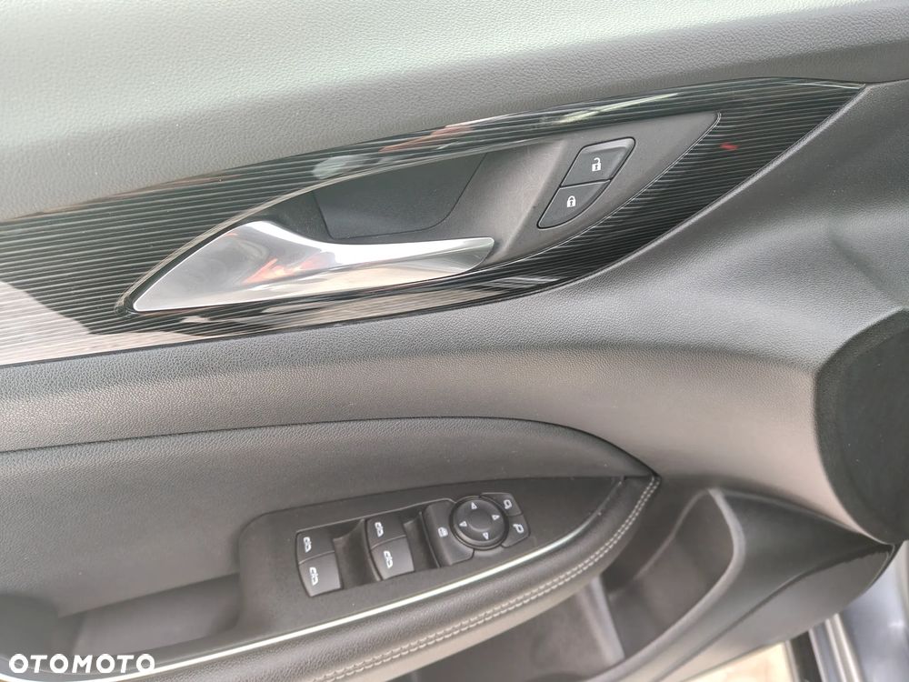 Opel Insignia 1.5 T GPF Elite S&S - 10