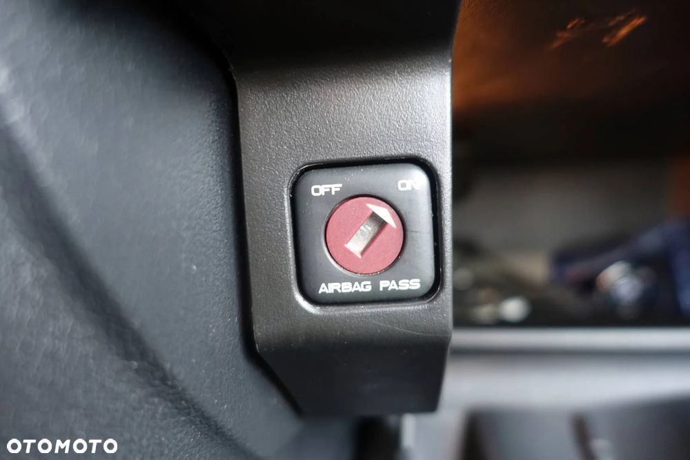 Peugeot 207 CC 120 VTi Active - 26