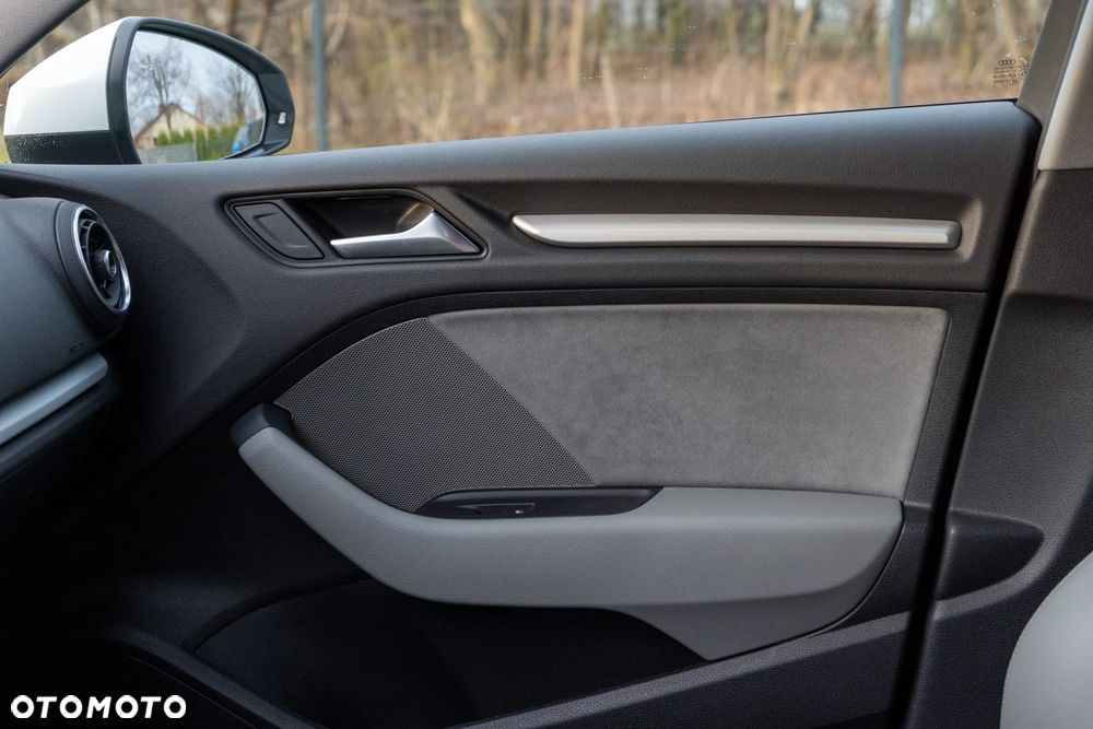 Audi A3 Limousine 35 TFSI S tronic - 12