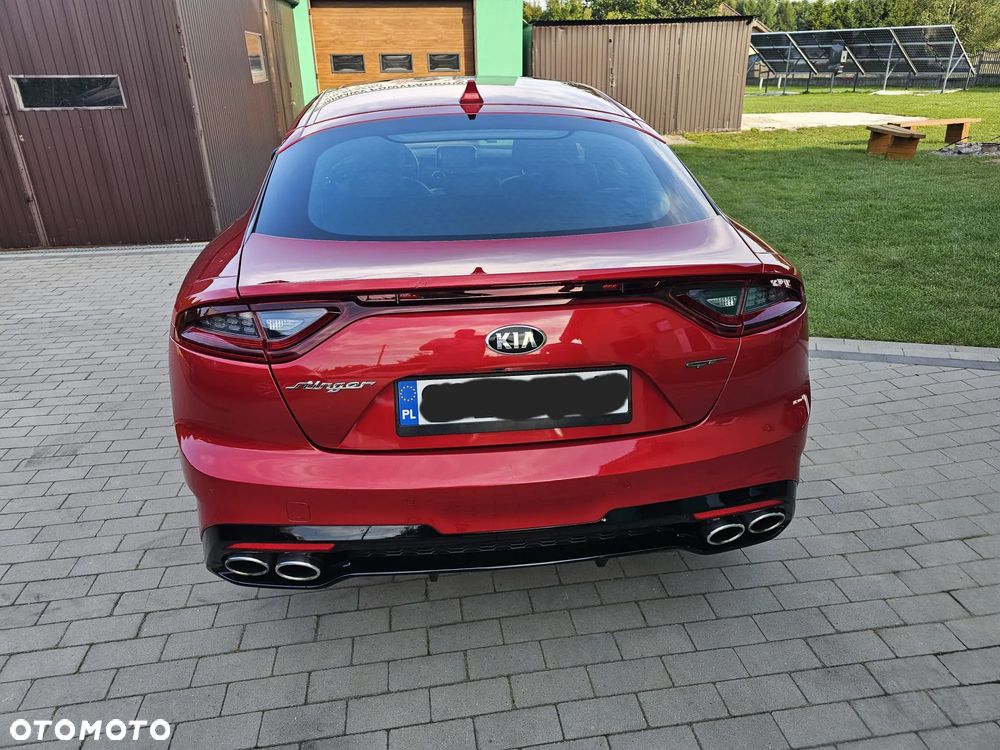 Kia Stinger - 4
