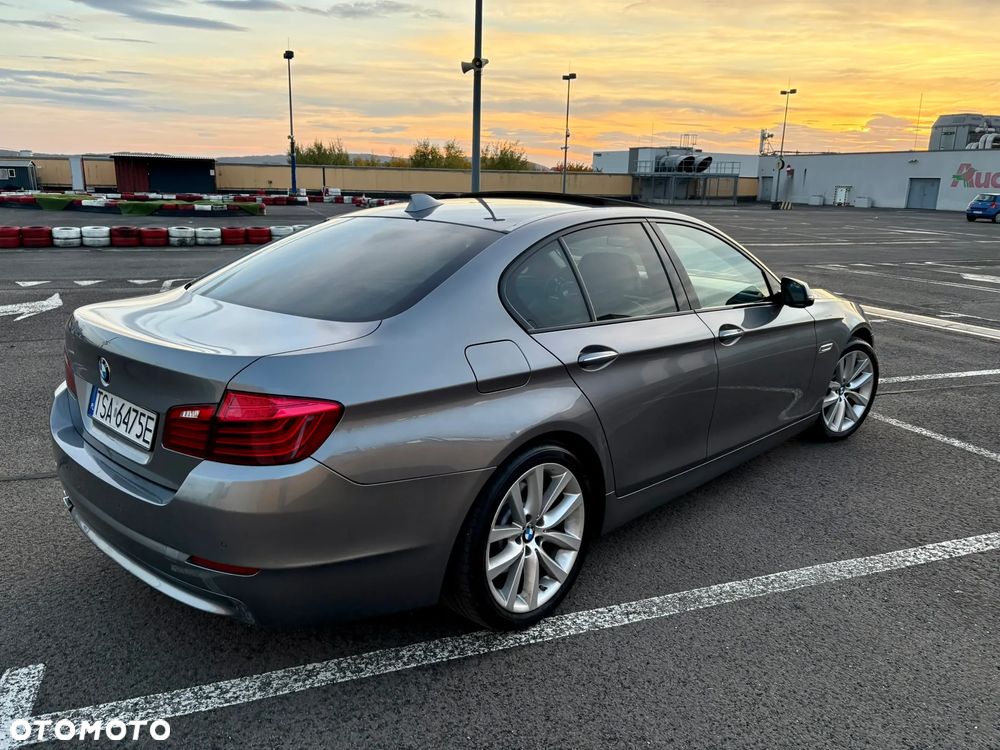 BMW Seria 5 520d xDrive - 21