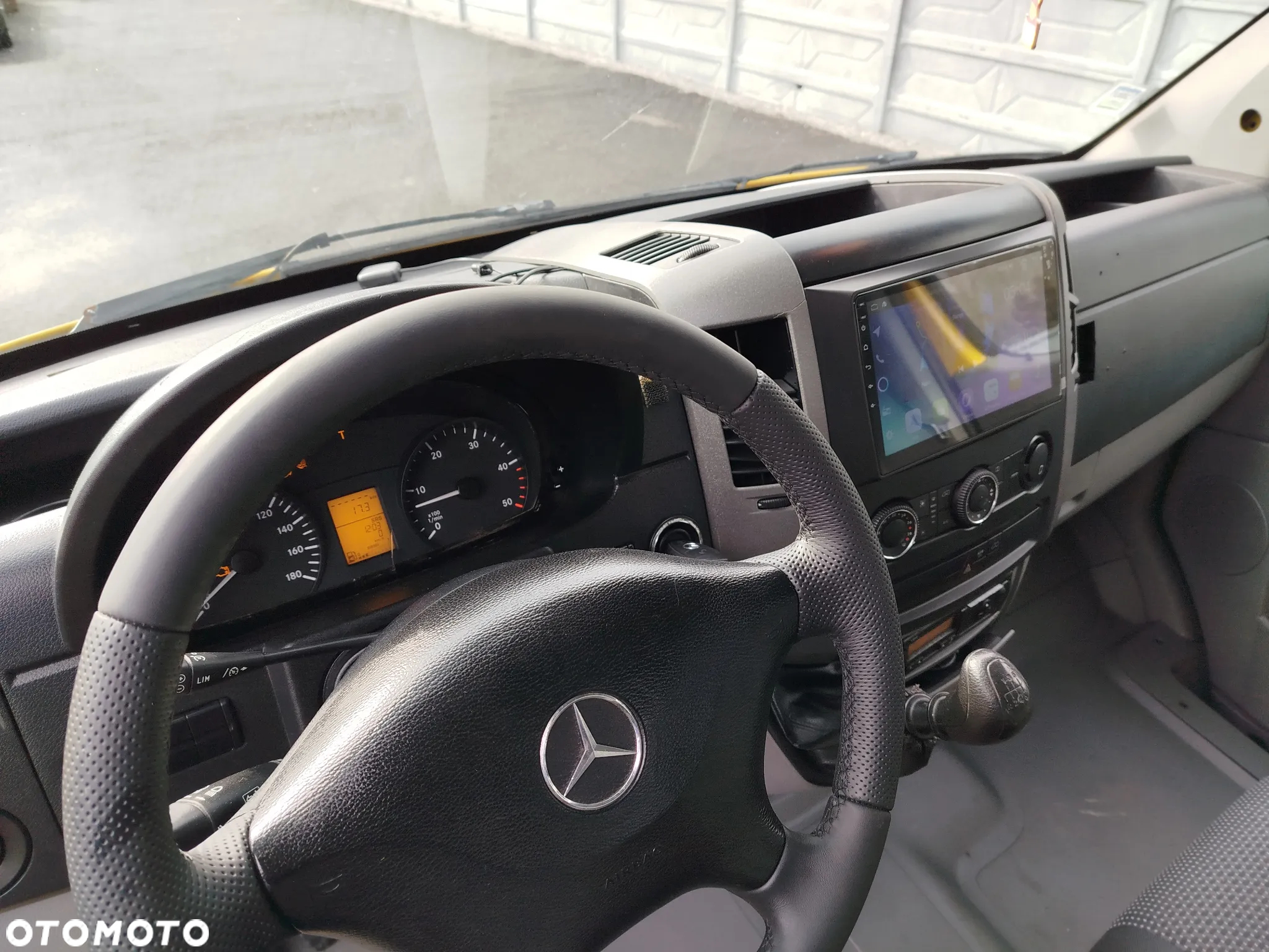 Mercedes-Benz SPRINTER - 11