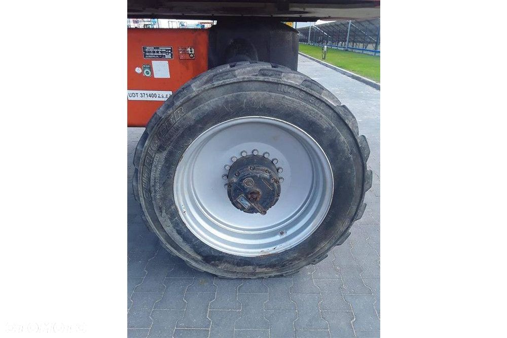 JLG 1200 SJP - 15