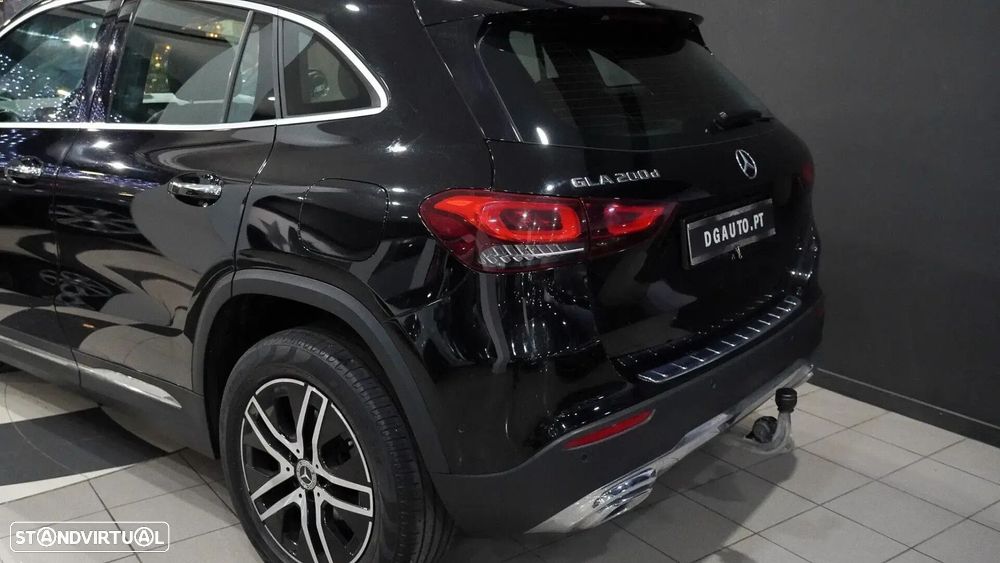 Mercedes-Benz GLA 200 d 8G-DCT Progressive Advanced - 54