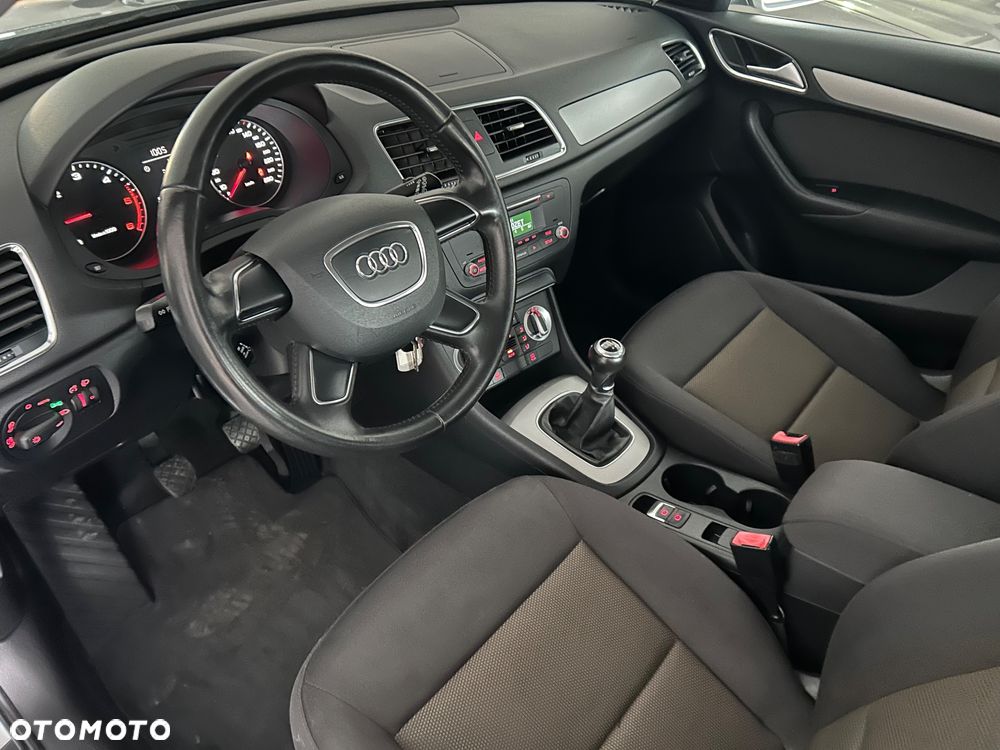 Audi Q3 2.0 TDI Design - 14