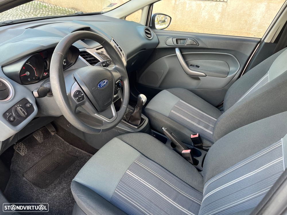 Ford Fiesta 1.4 TDCI Ambiente - 11