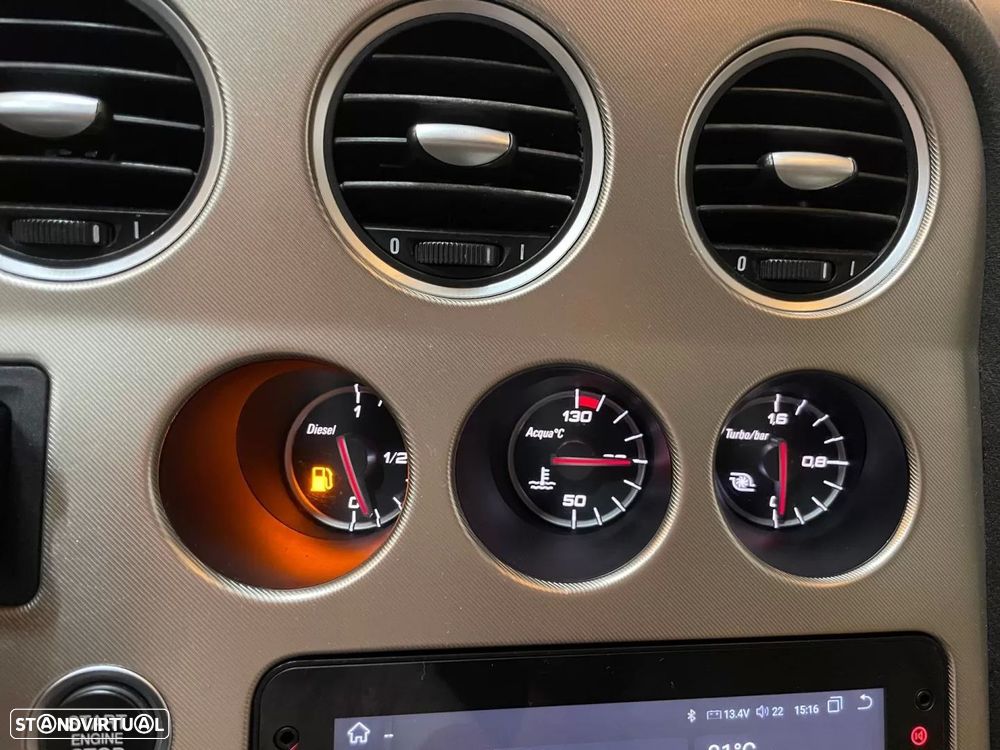 Alfa Romeo 159 Sportwagon 1.9 JTDm 8V Executiva - 15