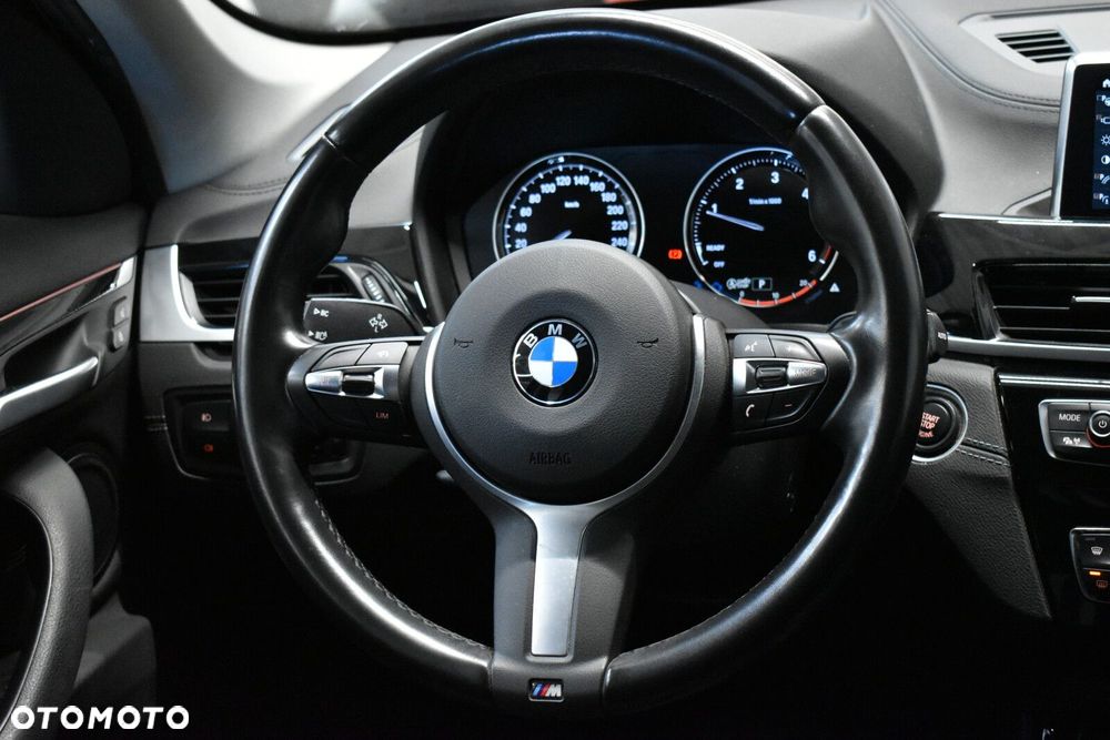 BMW X1 xDrive18d Sport Line - 13