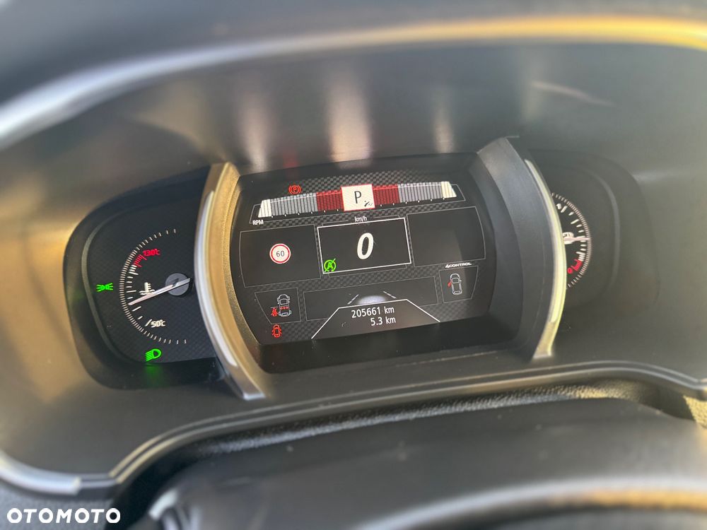 Renault Megane ENERGY dCi 165 EDC GT - 27