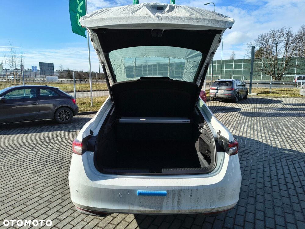Skoda Superb 2.0 TDI SCR 4x4 L&K DSG - 11