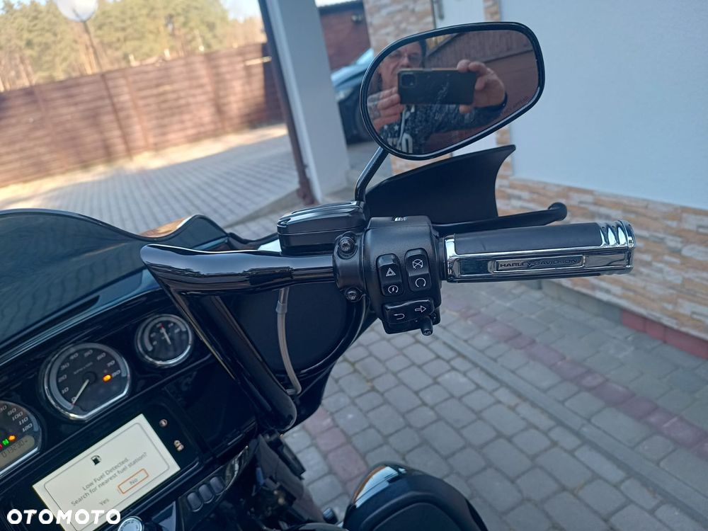 Harley-Davidson Touring Electra Glide - 13