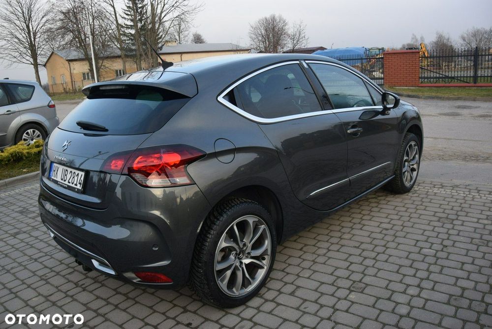 Citroën DS4 1.6 THP SoChic - 11