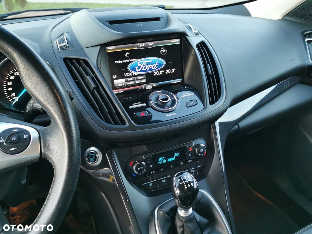 Ford Kuga 1.5 EcoBoost 2x4 Titanium - 10