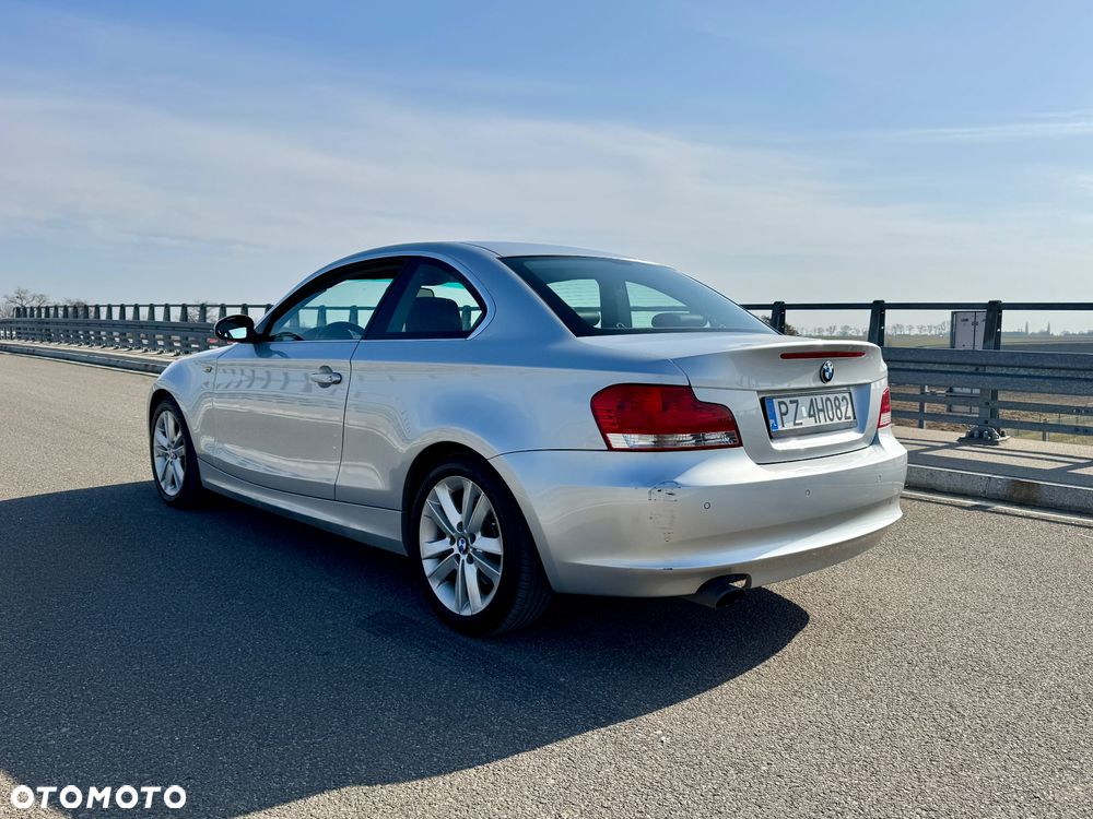 BMW Seria 1 123d Edition Sport - 6