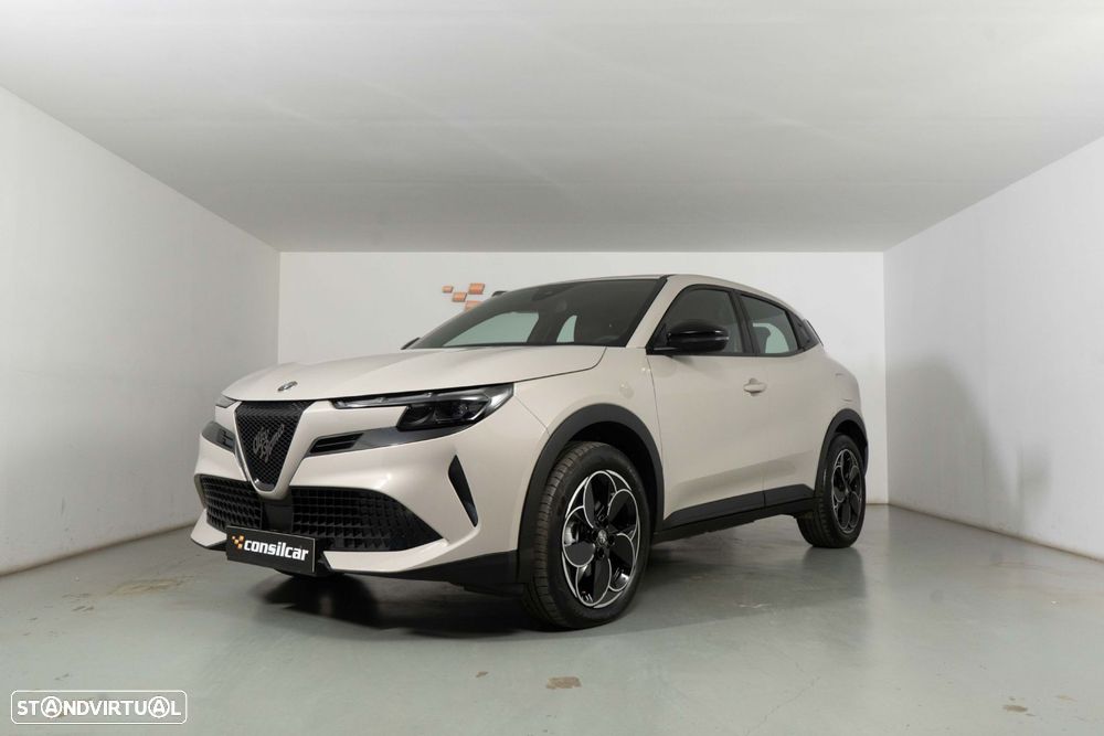 Alfa Romeo Junior 54 kWh Intensa - 9