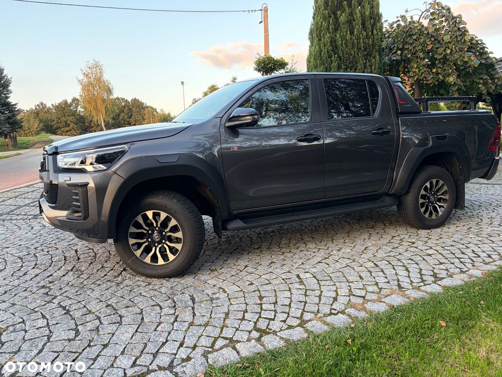Toyota Hilux 2.8 D-4D Double Cab GR Sport 4x4 - 10