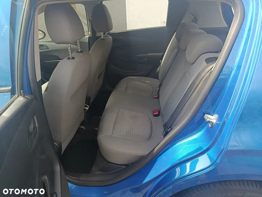 Chevrolet Aveo 1.2 LS - 8