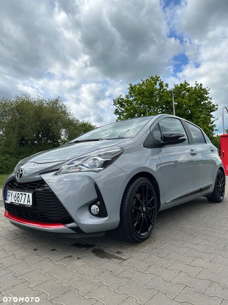 Toyota Yaris Hybrid 100 GR Sport - 1