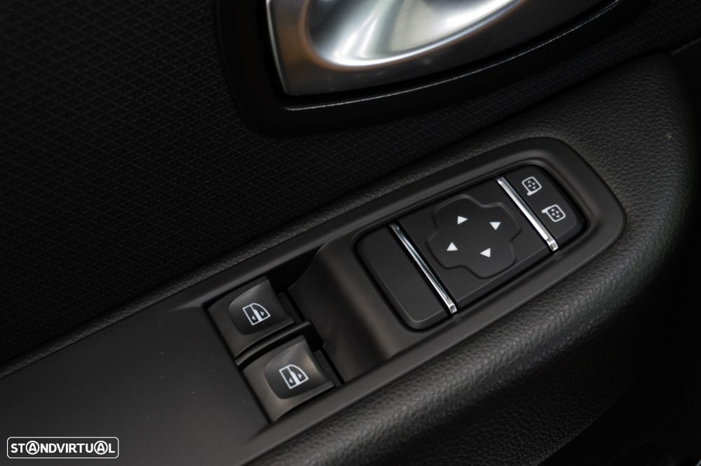 Renault Clio 0.9 TCe Limited Edition - 23